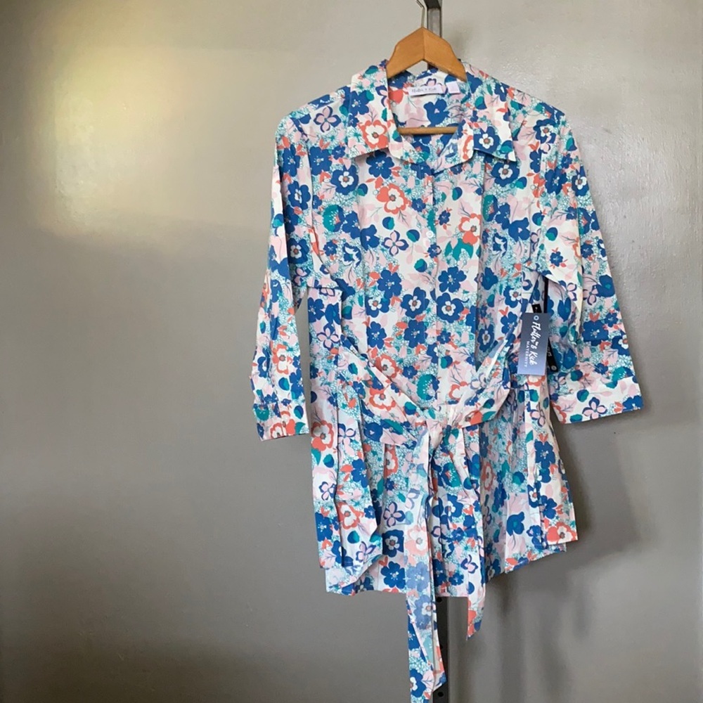 Flutter & Kick floral belted button down maternity Shirt